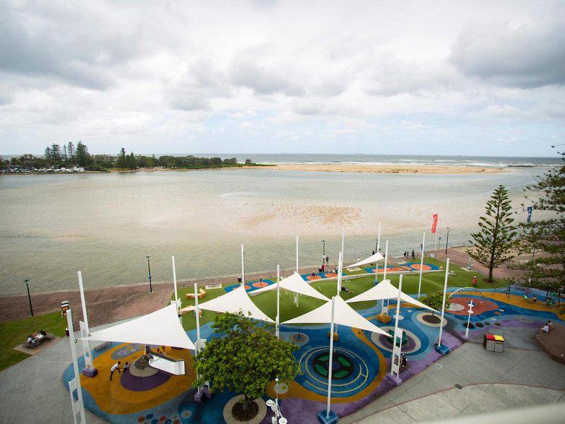 DA5D6137B544C43B5B49DF2B4BC91E5D