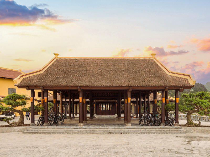 F11E11D0A35D48D67C412FE1225D5339