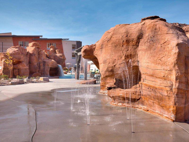 90D2F85E10E2053279F9CC87F4E7B975