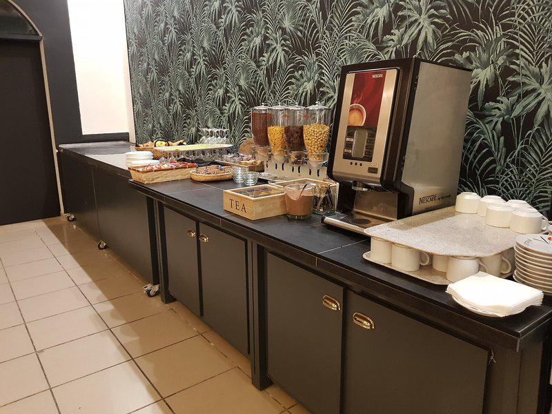 129D06B99449DF9A9E59FBA98266E74F