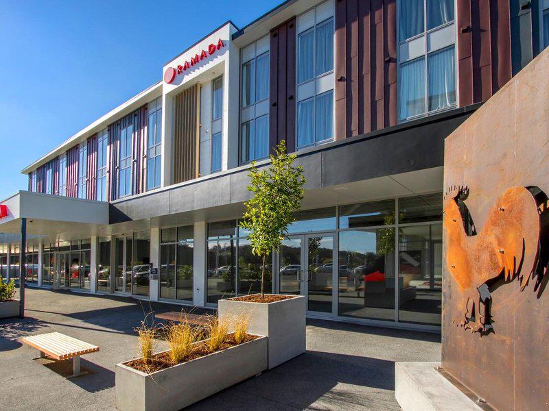 02C958F07E9F9296618707FAC35F398E