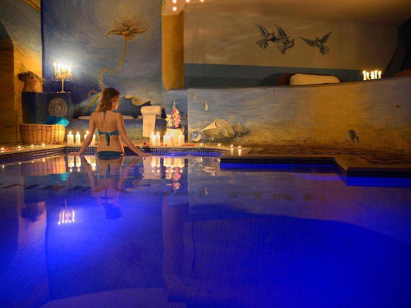 A5EA523886864F7D8D932A13BC05FFCF