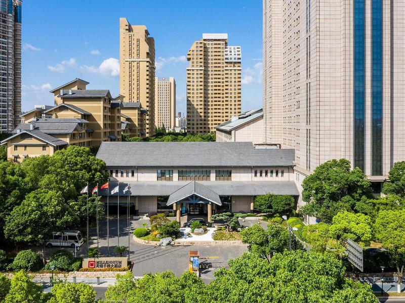 48ED100C227FEFB31587B2C61D3087F9