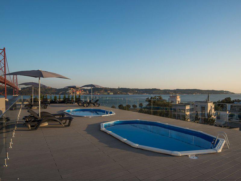 E8D14EB5C5CBF5D439921118EB06D373