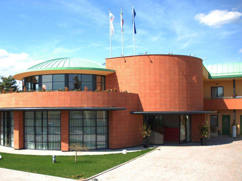 3C5C0FB9D0691AB141A89A533456CF18