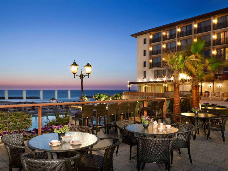 E7133885D892C3DA07F15B70F6586FF6