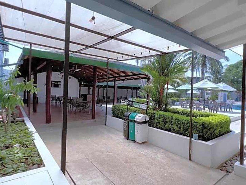 A0BBC8BD469FF5C5C5EE6E7E6E96AE27