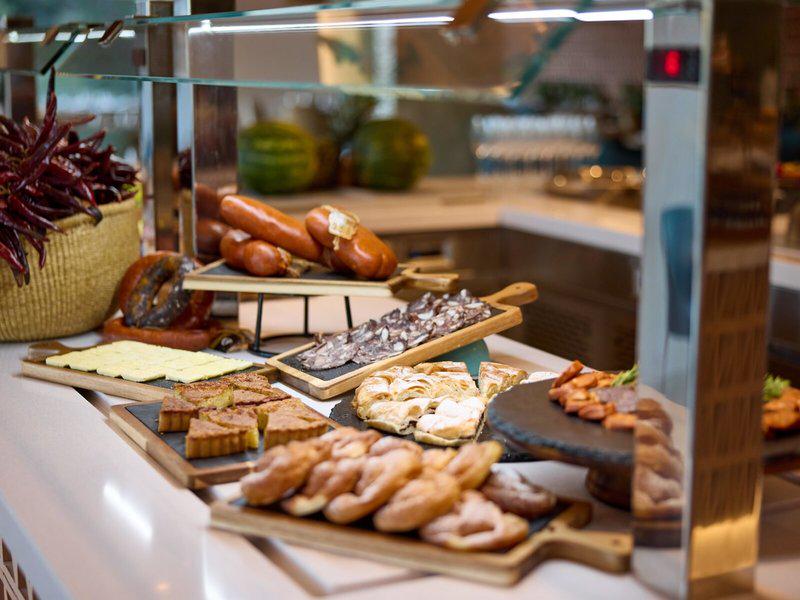 65B5FF66F0F5F095FC519DAFA66F6323