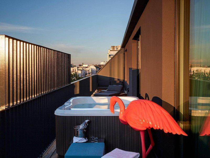 7C264ABFDD47D72A177D7B21E05EEB5F