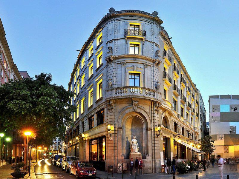 AAED7AB3E22D0F6BE09E3D4318959D0A