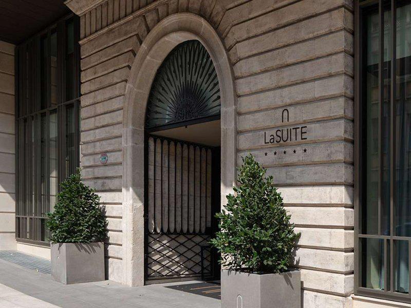 E2E2816770F72C9CBE9E00FD4FB9CFA2