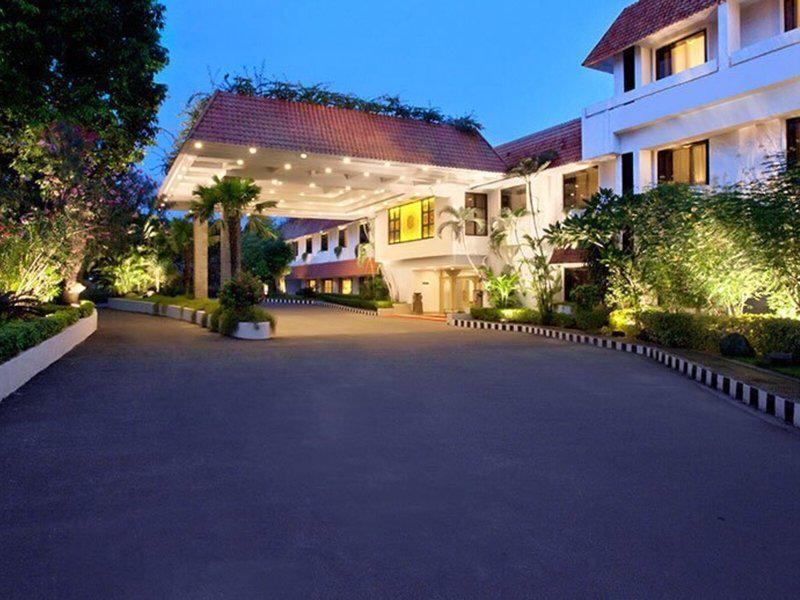 02C68018F5529CE9D8ACEF68C06FB832