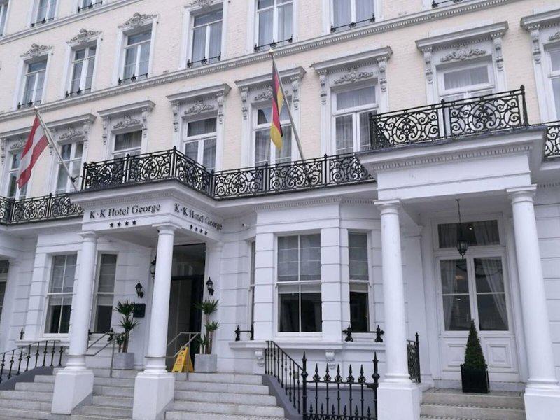 7761EB50B3F8D2D5D0A77AFEB87DFBF0