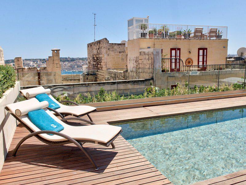 5BE843E57ABDBCC1A2AA1621F0078F0A