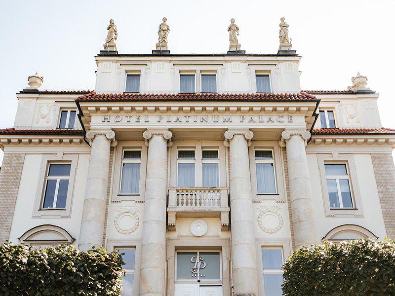 BEC67EC627698BE3BA58937F7BACA42C