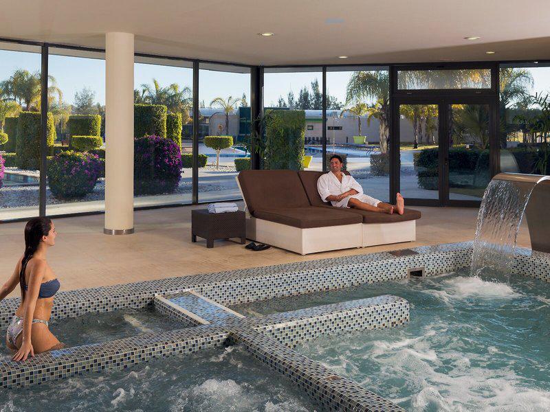 A55A774F2AA52A336F4C0B14EF610FFB