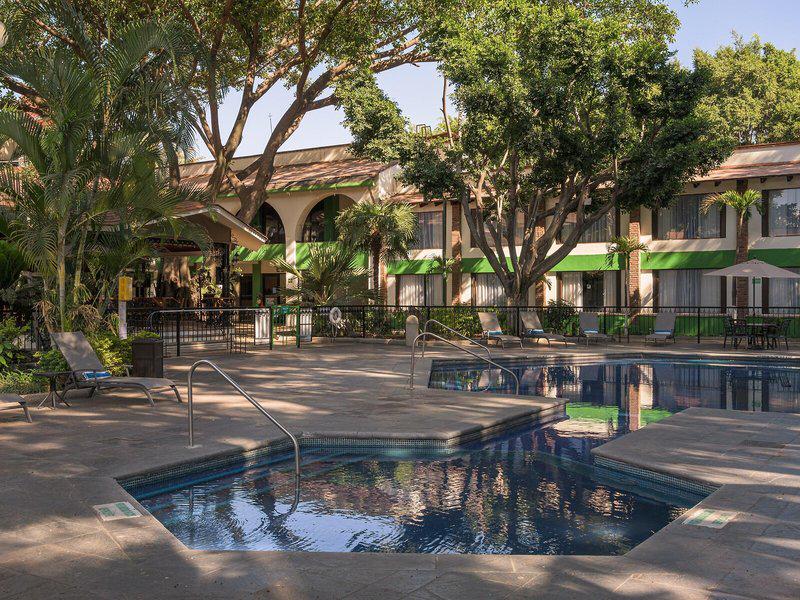 165D89A87F10627AD4D292CE6F1AD05A