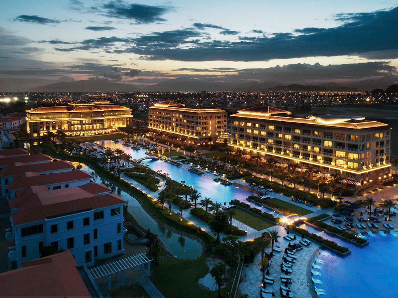 82147FC97EDB2004139AD8DB2042ABA4