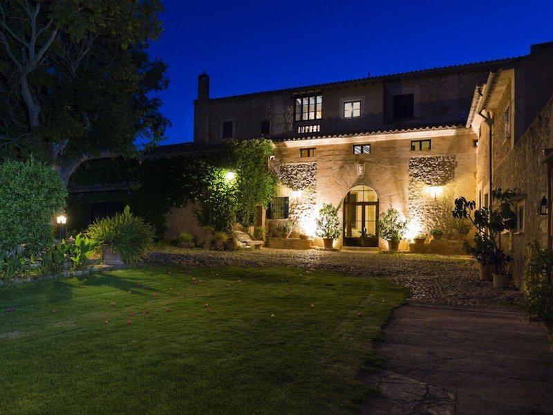 4F606ACFFB7F14CD44E0B3256F0DA67B