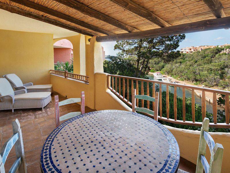 20000A501BDAE801DD2404C6C75717E0