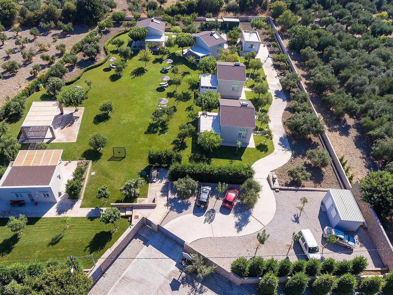 7F124527E146B462CD958BF96B7ED43E