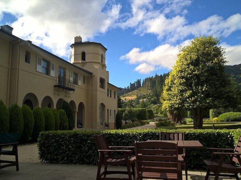 DD70F5F907F79C0242DCFFAE4AD236EF