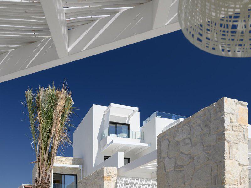 D7D181B6963FF395950A4C1FBB0528F9