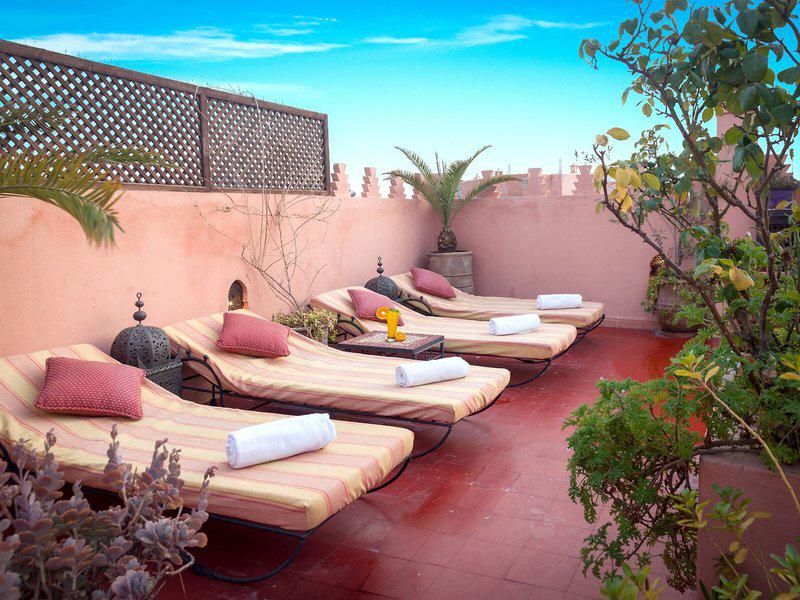 C2C88E398C25F372B052F2236A12AA53