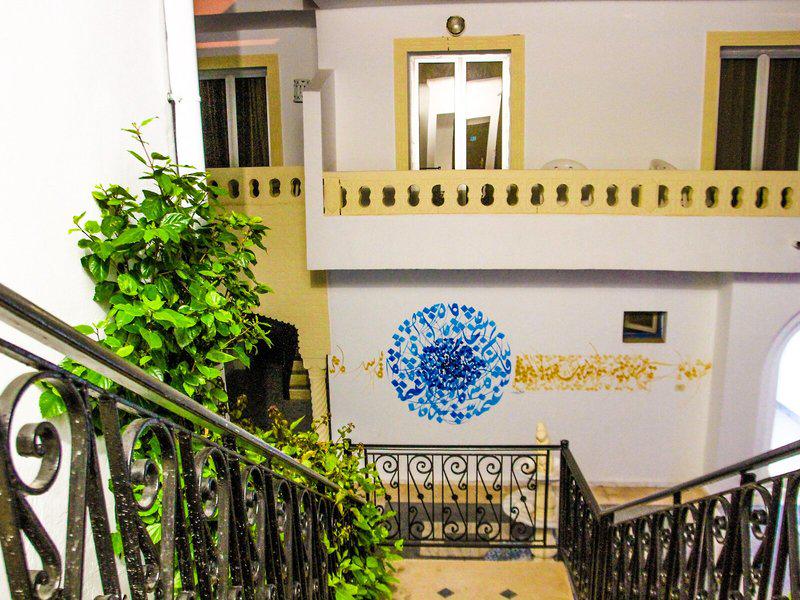 A6DBFB9F0E2350836D6E752823A2AB3E