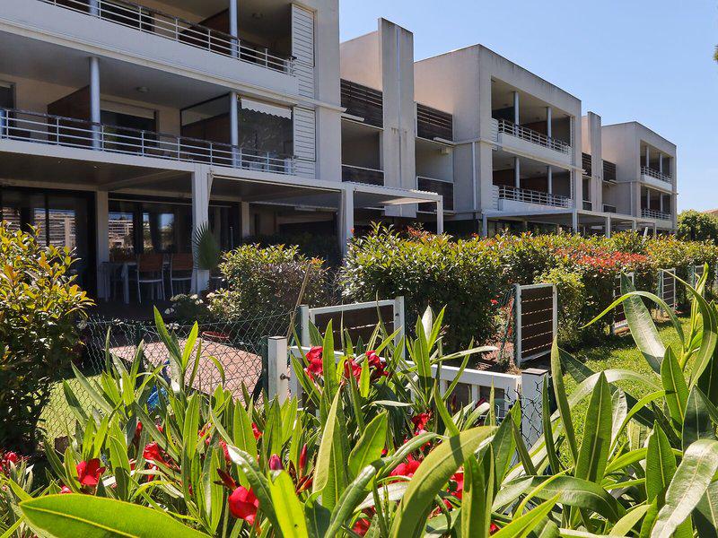 D9CAC1CB3E94CFB118C1F3B38B8385EF