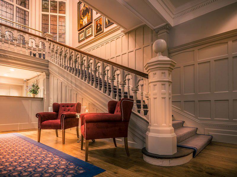 42AC7D9B90168FE3A7DBFE7D7ECC1B1A