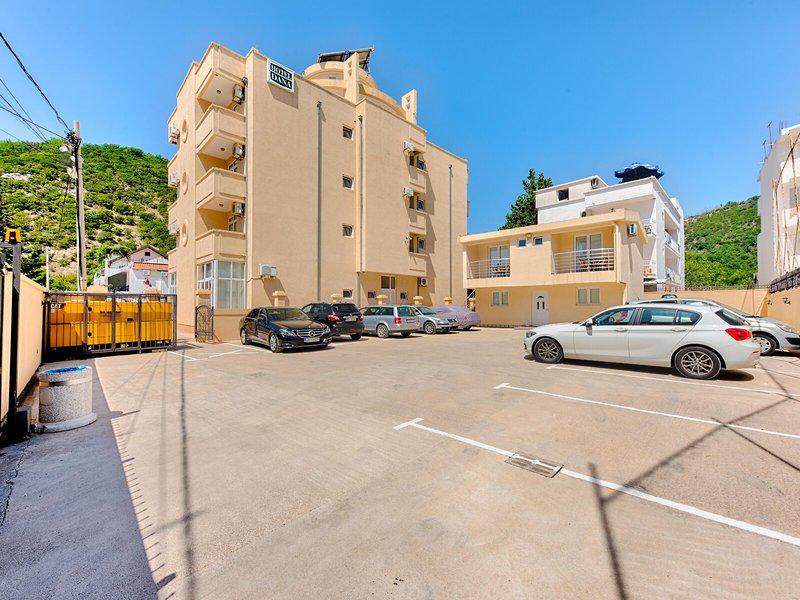 7BC165DDCD4AA83CD0E9A79E83BAFF53