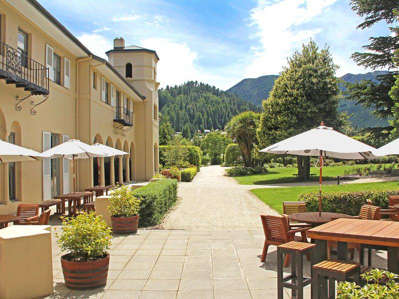 EB004B243C9EF4343E5BC4AAB6036D19