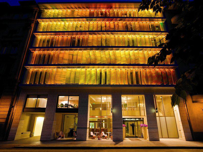 F08C8D0B1DF6A3F238D5E1923275EC95