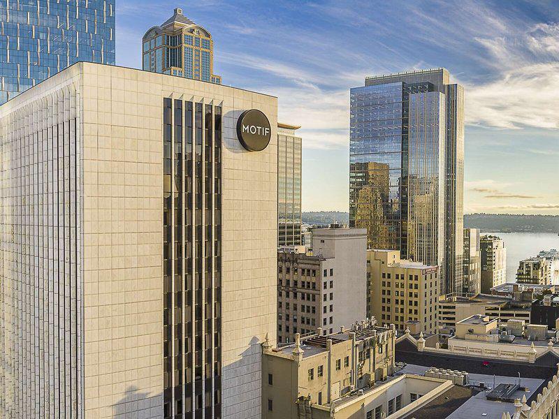 CB955509DC5AC8F15B8D88F6F5D8983E