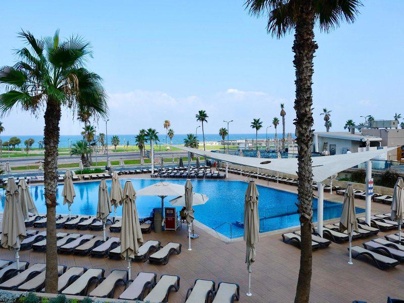 9F4CFFF38F7FA992BFD3D3E9ABDC1EF6