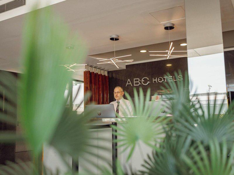 8EE9D44BC414955E3AB9AC63E8C89065