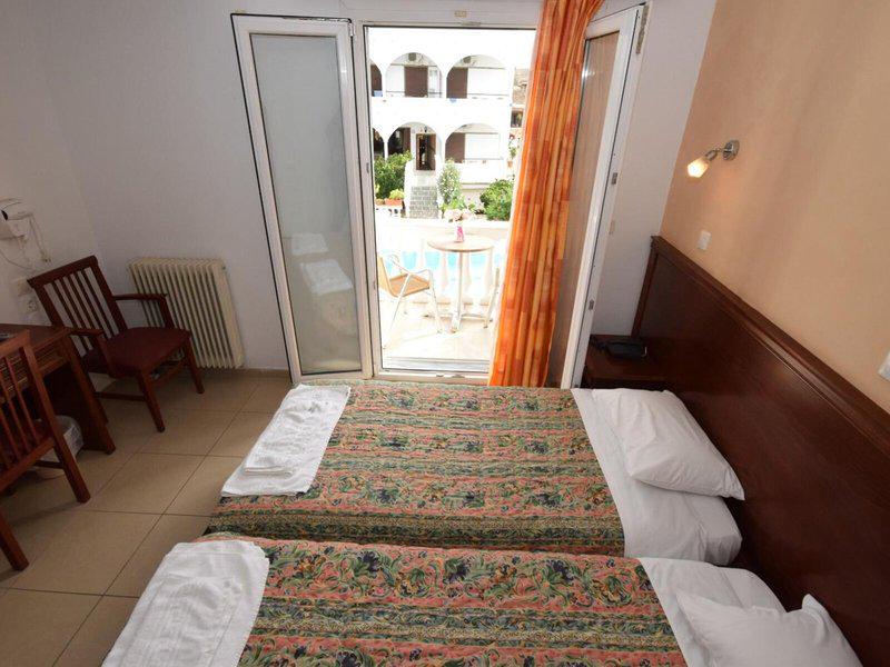 B16DF4E2127B711B0F0E6CE1EB8FCBF8