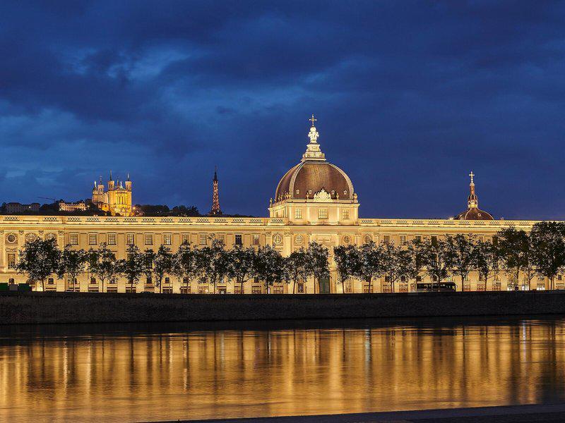 41F44DC8781154D68A727C29B43DFE42