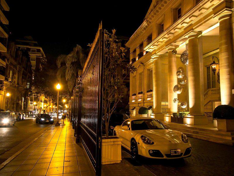 09EEE6C99994810371E109D6FF4615A7