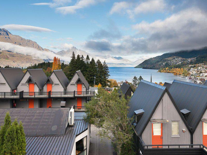 F18589EC0A2B072E3D33528C919B5D21