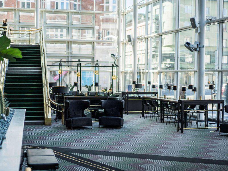 24A6278C2808D130F96A70AADFAFC2C2