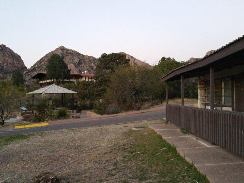 5A718EC1FB34D3678801F8176B961092