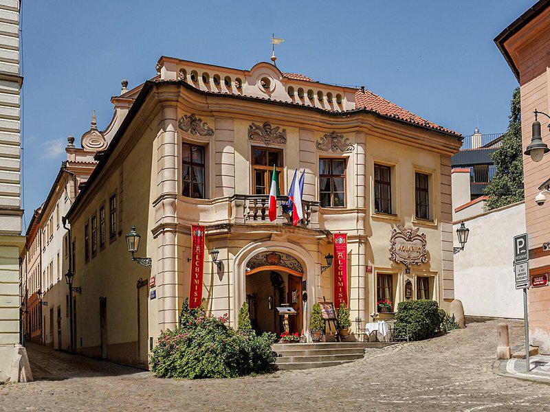 F2306D91A042E5A49B774B833D626743