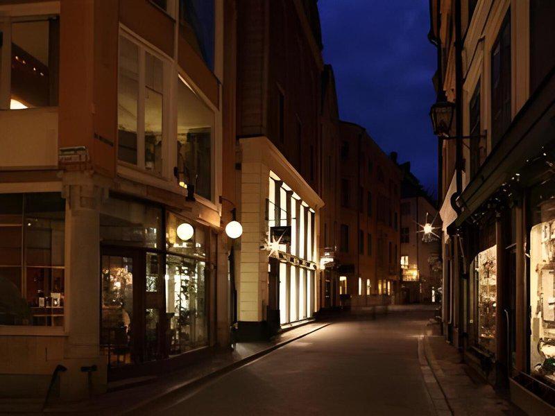 71C0BD2DE5DC7B5B7B2493D79FB40111