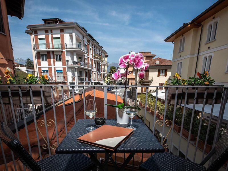 093C5310EF06BBF2659E4B886613FFEF