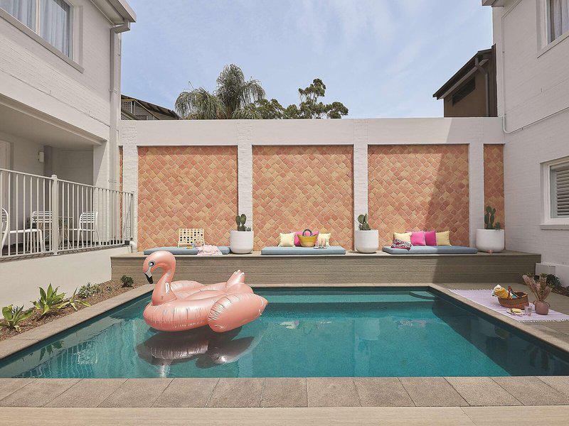 42DFA25098360EF7F718FBC4A9E70770