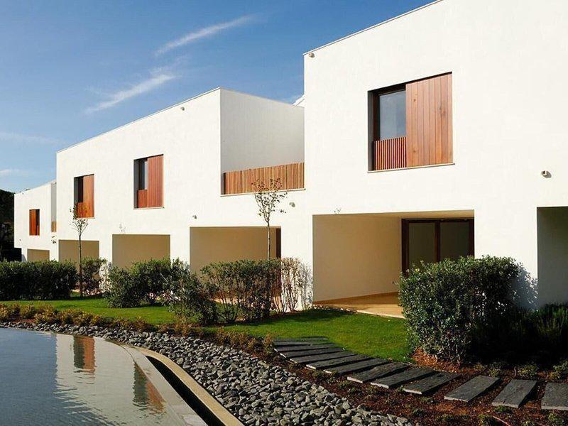 77C9F0367CA36AE42A59E254D22B074E