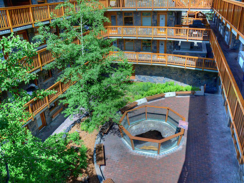 B3D3C2A9CEA668575A47F94F714A625B