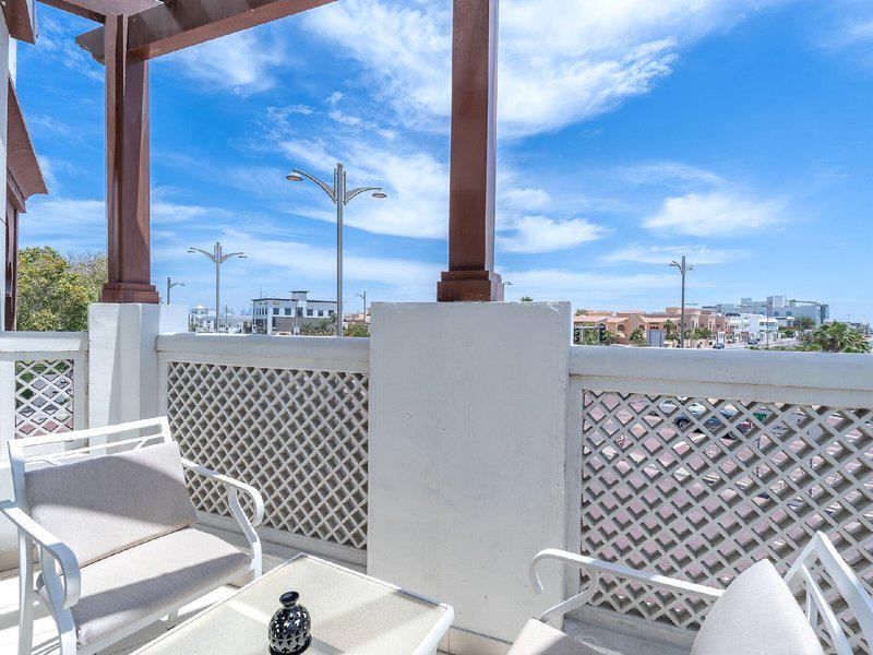 BC4CA1C2E702C77FFD8E5CDFE509A8E1